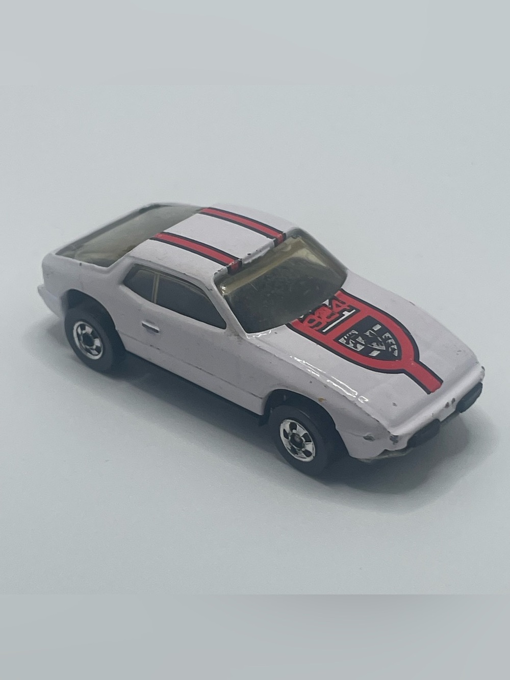 Vintage 1984 Hot Wheels France Black BP Upfront 924 Porsche White BW Blackwall